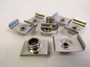 3/4" STAINLESS WINDSHIELD CLIP