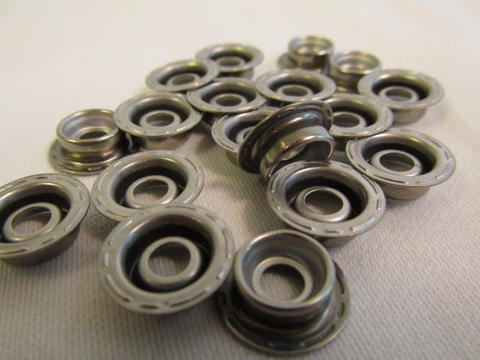 BRASS NICKEL SNAP LOW BASE STUD