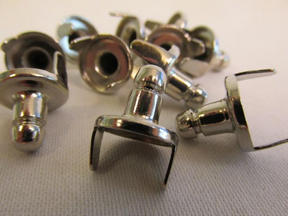 ONE-WAY-LIFT STUD TWO PRONG