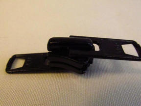 #10 DOUBLE METAL BLACK YKK SLIDES (FOR VISLON CHAIN)